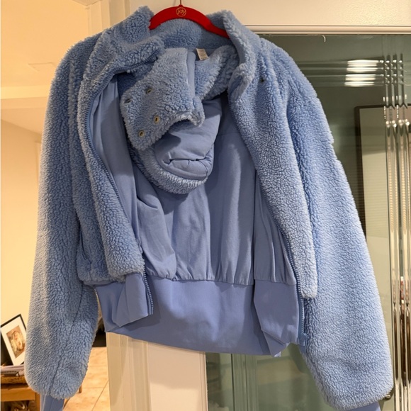 Alo - Baby Blue Sherpa Jacket - S - Picture 5 of 6